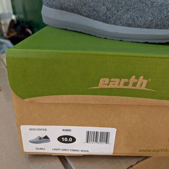 earth slip on shoes